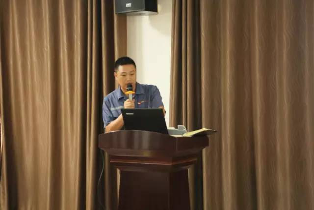 冰球突破豪华版网址物流喊你快来升级技能！