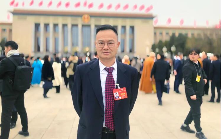 【两会访谈】王先进委员：推进自动配送商业化，加速新质生产力发展